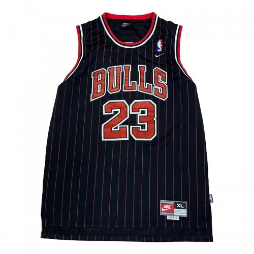 Vintage Nike Chicago Bulls Michael Jordan Basketball Jersey (X-LARGE)
