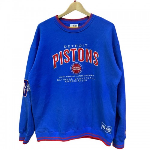 Detroit Pistons crewneck sweatshirt